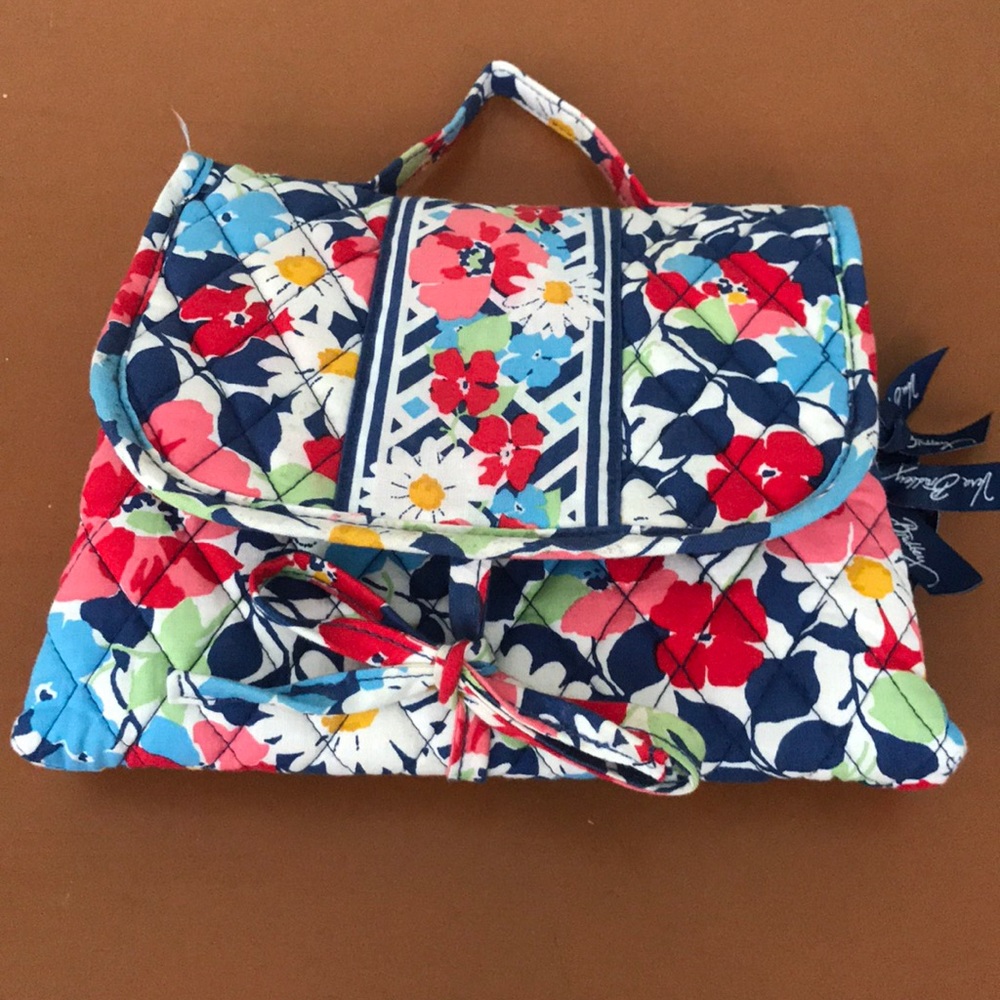 Vera Bradley Summer Cottage Hanging Organizer